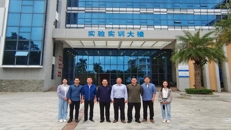常开常闭触点型号解析：参数对比与选型逻辑